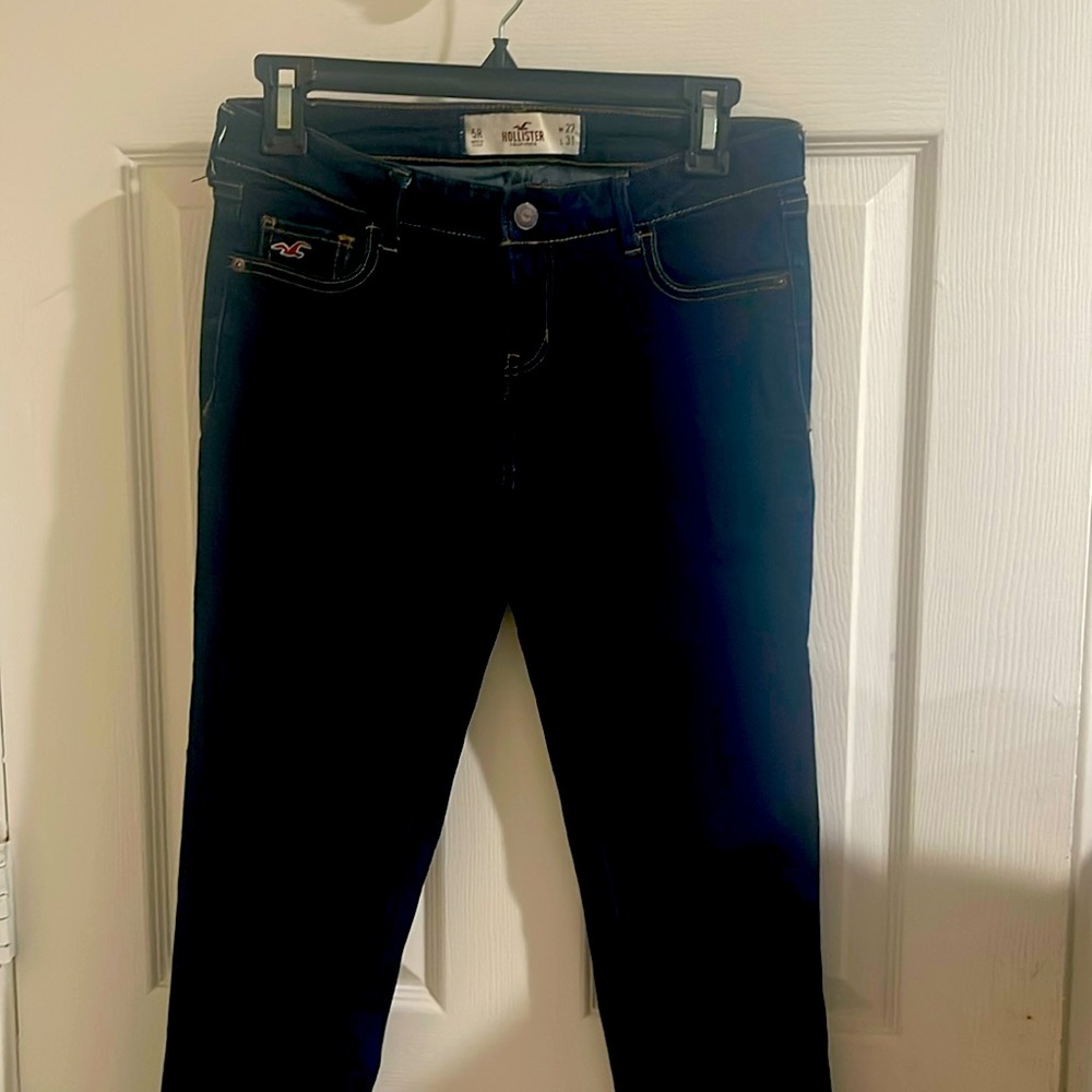 Hollister Skinny Jeans. Wore just once.